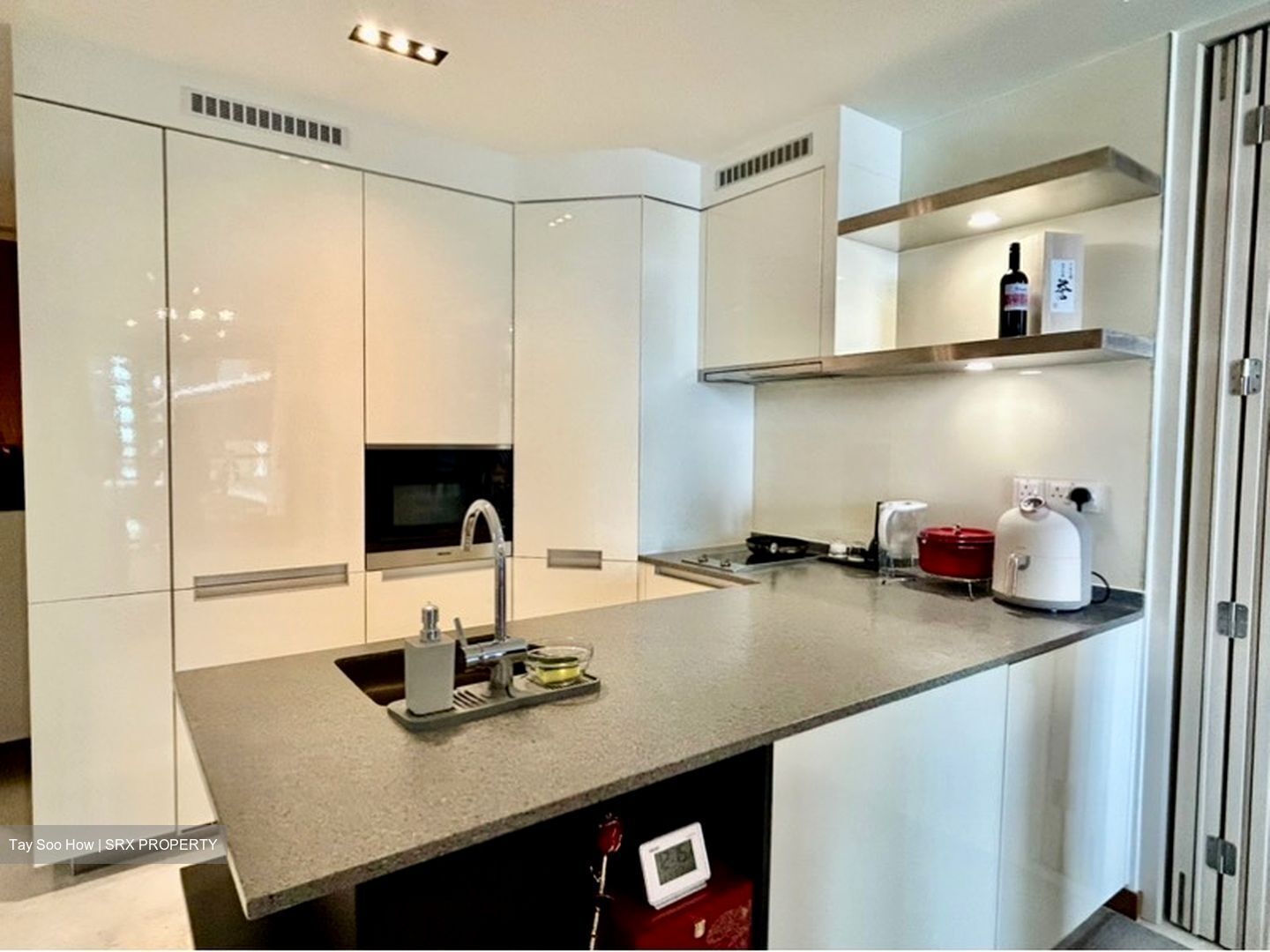 Marina One Residences (D1), Apartment #582980741